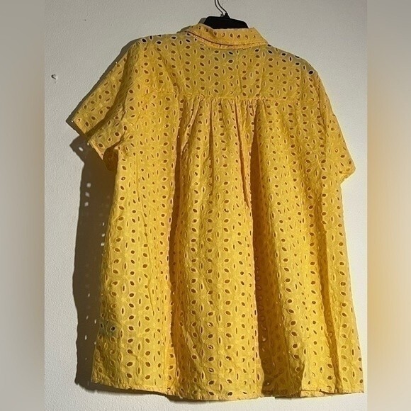 Torrid Yellow Eyelet Button Down Shirt - Picture 5 of 7